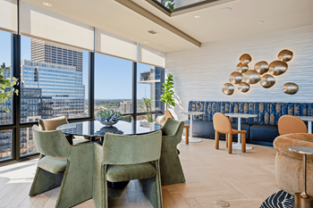 Penthouse lounge at 365 nicollet, minneapolis, mn 55401